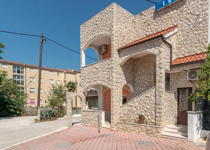 Lux Ii Konukevi Trogir