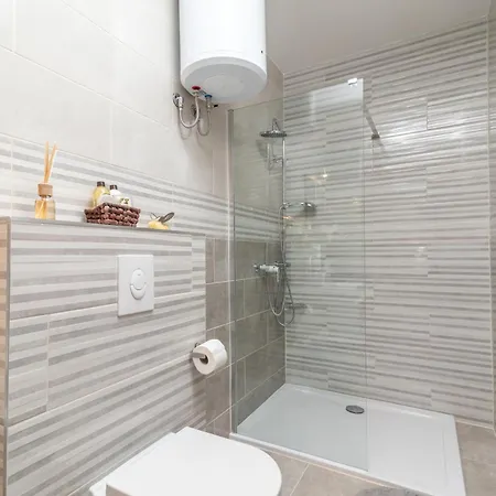 Lux Ii 3*