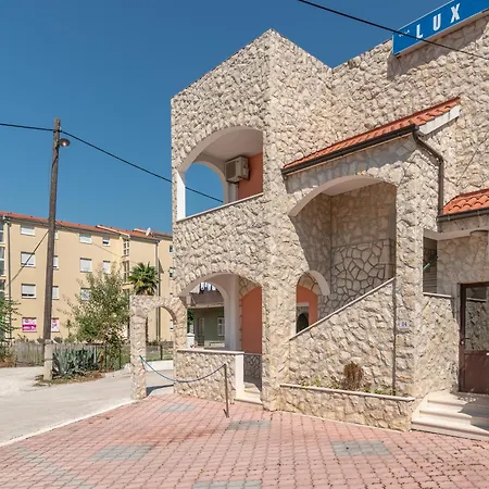 Lux Ii Gostinjska kuća Trogir